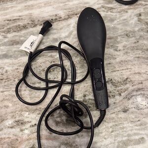 Black Hair Straightening Brush